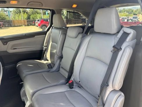 Used 2018 Honda Odyssey Elite image 12