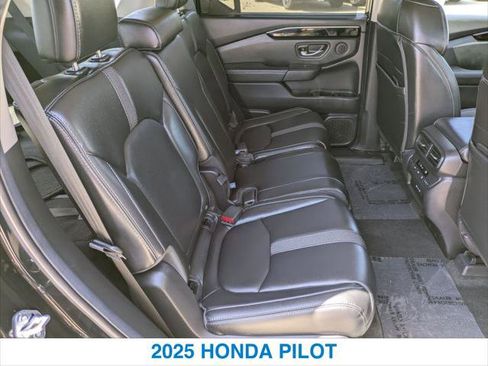 Certified 2025 Honda Pilot EX-L image 24