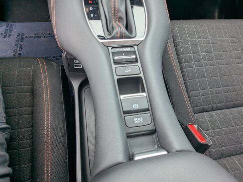 Used 2023 Honda HR-V Sport image 24