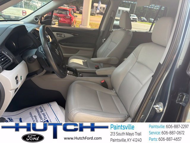 Used 2019 Honda Pilot Touring image 10