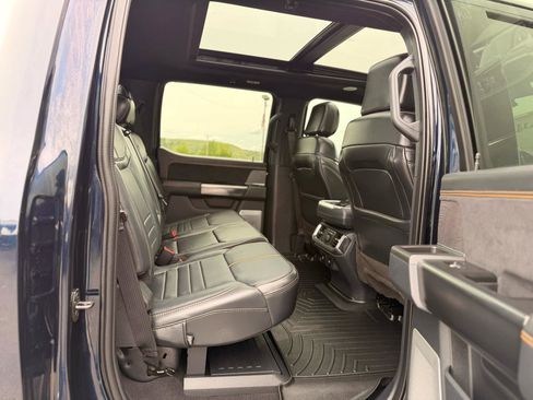 Used 2023 Ford F150 Platinum w/ FX4 Off-Road Package AWD/4WD image 18