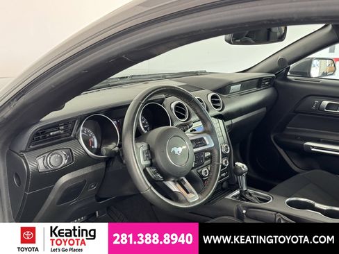 Used 2019 Ford Mustang Coupe w/ Black Accent Package RWD image 13