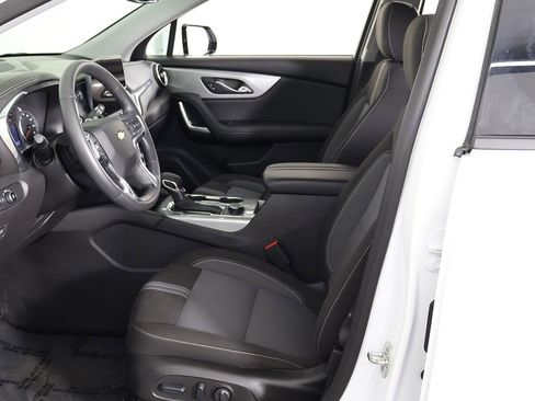 Used 2025 Chevrolet Blazer LT AWD/4WD image 28