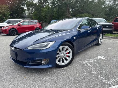 Used 2019 Tesla Model S Performance AWD/4WD image 2