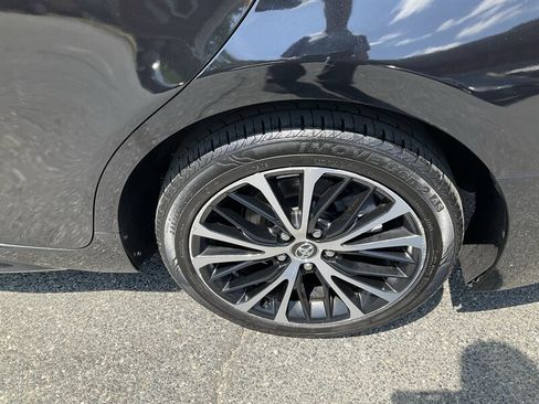 Used 2020 Toyota Camry SE FWD image 10