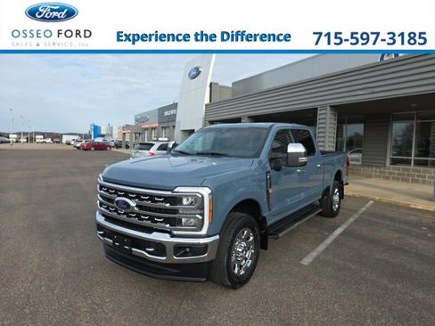 Used 2023 Ford F350 Lariat w/ Tow Technology Package image 1