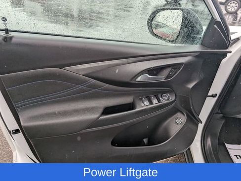Used 2025 Buick Envista Sport Touring w/ Convenience I Package FWD image 15