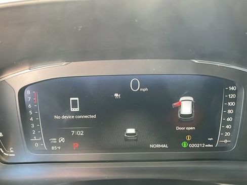Used 2025 Honda Pilot Elite image 6