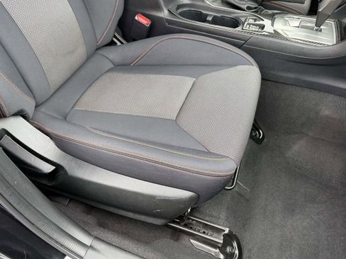 Used 2019 Subaru Crosstrek 2.0i Premium w/ Moonroof Package image 11