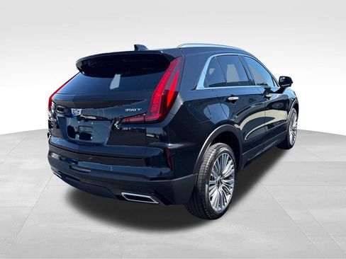 Used 2025 Cadillac XT4 Premium Luxury w/ Cold Weather Package AWD/4WD image 6