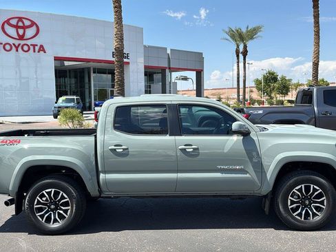 Used 2023 Toyota Tacoma TRD Sport AWD/4WD image 10