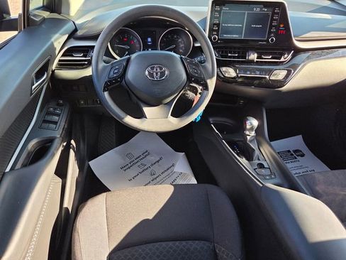 Used 2021 Toyota C-HR LE FWD image 7