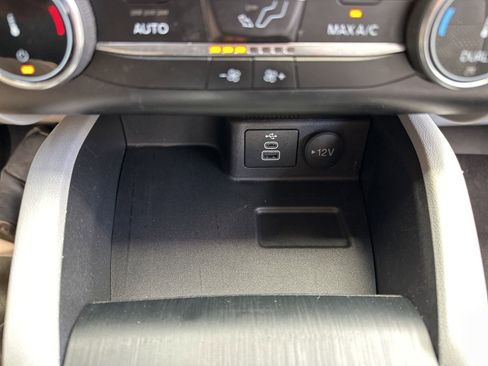 Certified 2024 Ford Escape Active FWD image 24