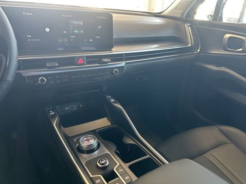 New 2026 Kia Sorento EX FWD image 25
