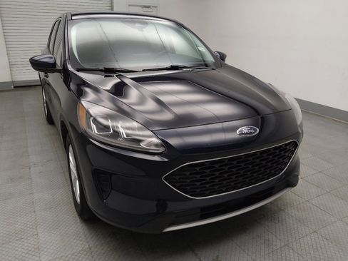 Used 2021 Ford Escape SE image 14