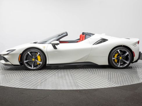 Certified 2022 Ferrari SF90 Spider image 2