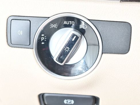 Used 2018 Mercedes-Benz GLE 350 4MATIC image 31