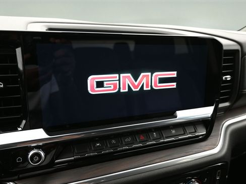 Used 2025 GMC Sierra 1500 SLT RWD image 25