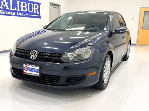 Used 2013 Volkswagen Golf 4-Door FWD image 7