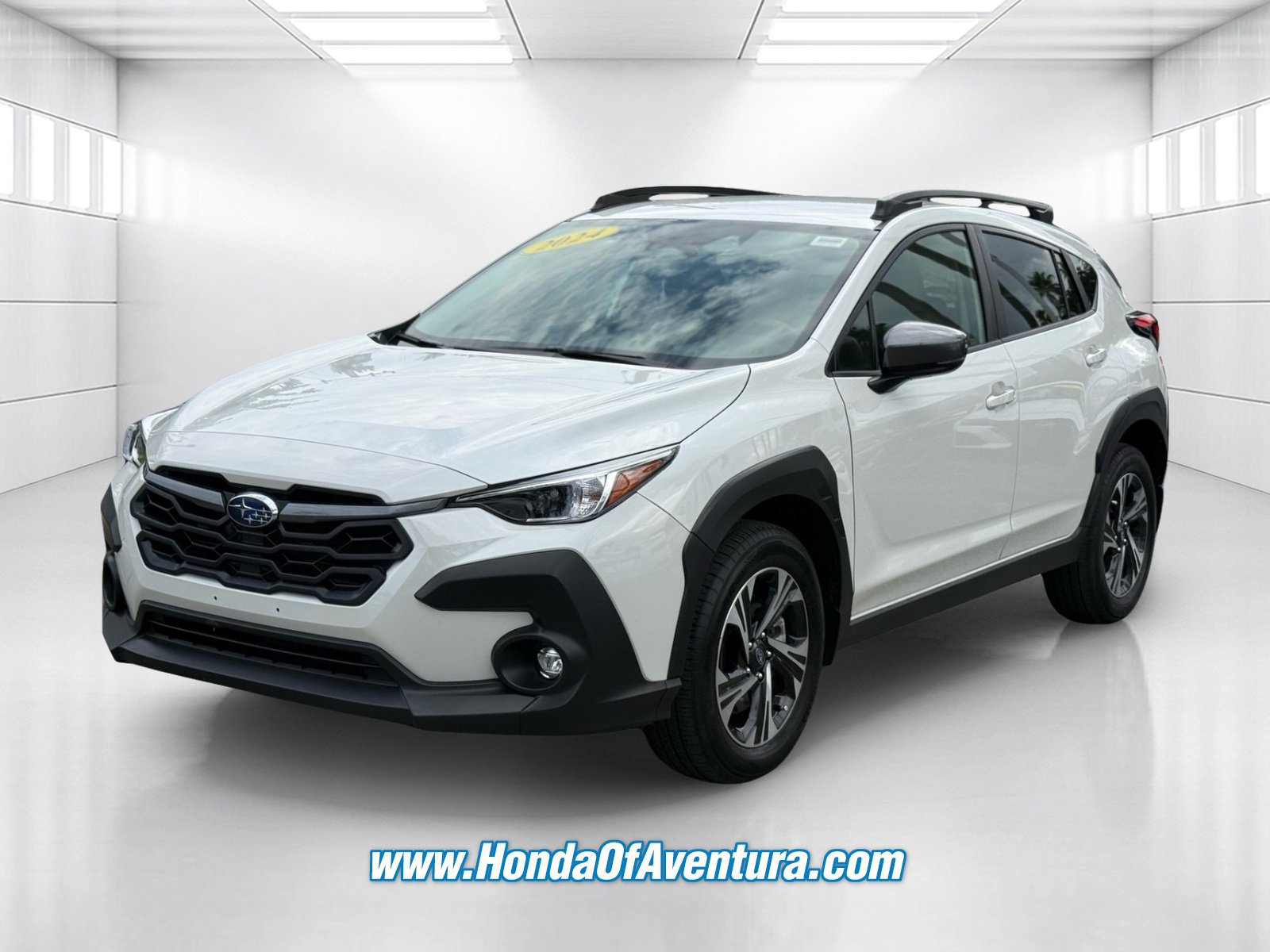 Used 2024 Subaru Crosstrek 2.0i Premium AWD/4WD image 3