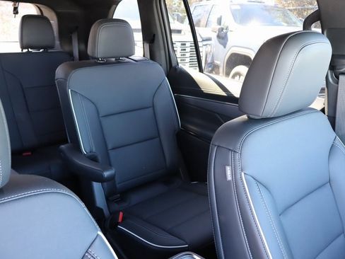 New 2025 Buick Enclave Preferred w/ LPO, Floor Liner Package image 25