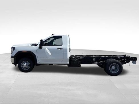 New 2026 GMC Sierra 3500 Pro w/ Convenience Package AWD/4WD image 7