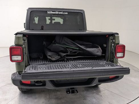 Used 2022 Jeep Gladiator Overland w/ Dual Top Group AWD/4WD image 7