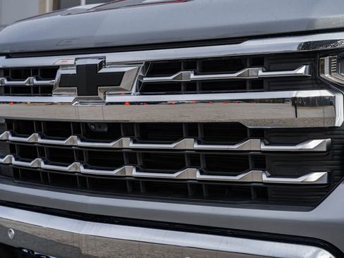 Used 2025 Chevrolet Silverado 1500 LTZ w/ Z71 Off-Road Package image 13