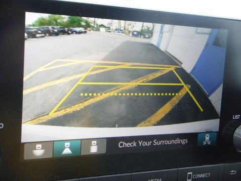 Used 2023 Honda CR-V EX image 19