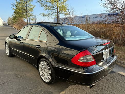 Used 2008 Mercedes-Benz E 350 4MATIC Sedan image 3