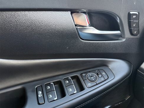 Used 2023 Hyundai Santa Fe Limited image 28