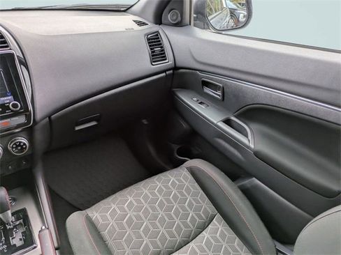 Used 2024 Mitsubishi Outlander Sport AWD image 18