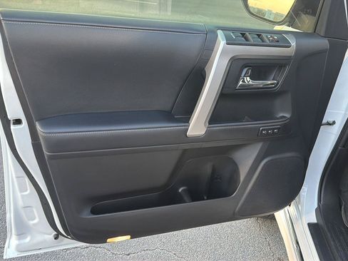 Certified 2024 Toyota 4Runner Limited AWD/4WD image 16