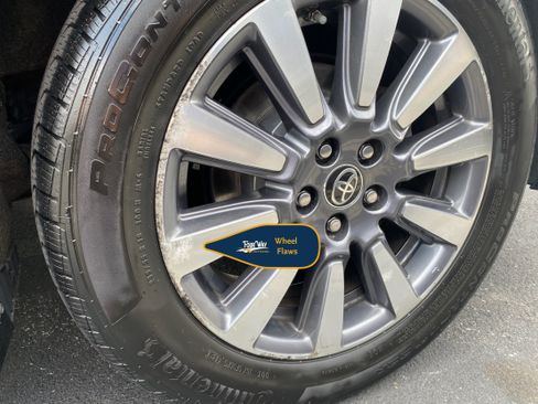 Used 2020 Toyota Sienna LE AWD/4WD image 33
