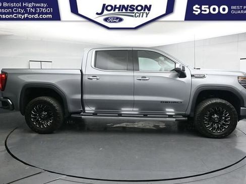 Used 2024 GMC Sierra 1500 Denali w/ Technology Package AWD/4WD image 13