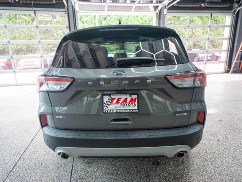 Used 2022 Ford Escape SEL AWD/4WD image 3