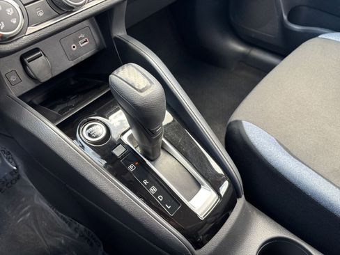 Used 2025 Nissan Versa SV FWD image 39