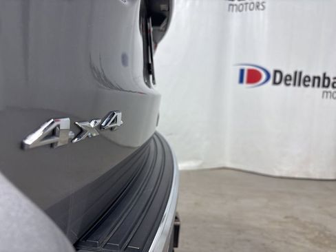 Used 2018 Jeep Grand Cherokee Limited w/ Trailer Tow Group IV AWD/4WD image 19