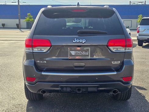Used 2018 Jeep Grand Cherokee Limited AWD/4WD image 7