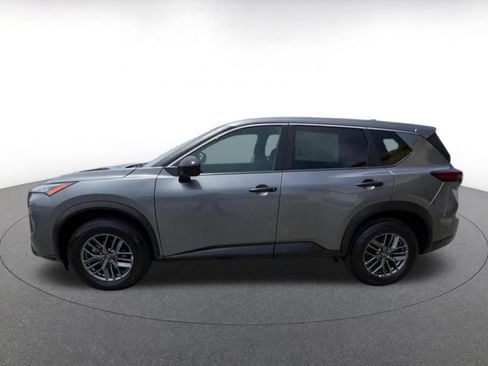 Used 2024 Nissan Rogue S AWD/4WD image 9