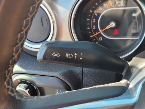Used 2023 Jeep Wrangler Unlimited Sahara AWD/4WD image 27
