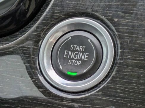 Used 2021 Cadillac XT6 Premium Luxury w/ LPO, Floor Liner Package FWD image 30