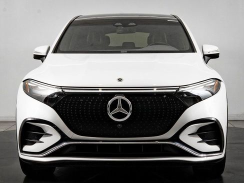 Certified 2023 Mercedes-Benz EQS 580 4MATIC SUV image 2