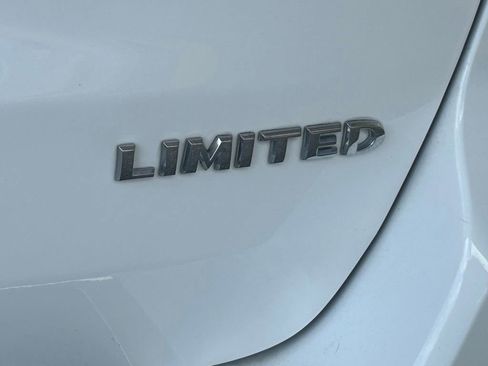 Used 2020 Jeep Grand Cherokee Limited image 22