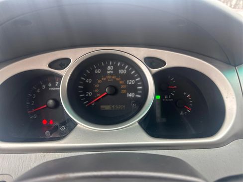 Used 2006 Toyota Highlander Limited image 18