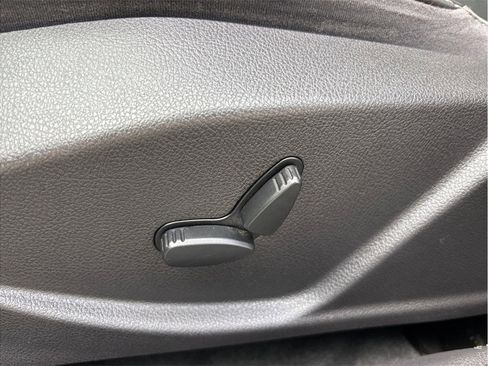 Used 2013 Ford Focus SE FWD image 15