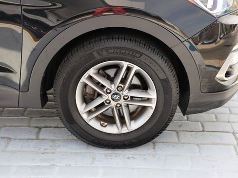 Used 2017 Hyundai Santa Fe Sport image 39