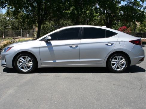 Used 2020 Hyundai Elantra SEL w/ Cargo Package (C1) FWD image 7