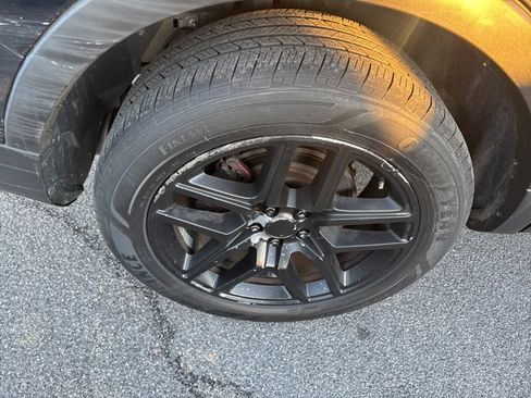 Used 2016 Ford Explorer Sport image 9