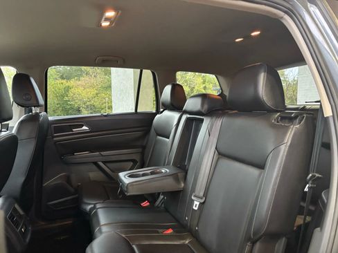 Used 2019 Volkswagen Atlas SE w/ Towing Package image 22